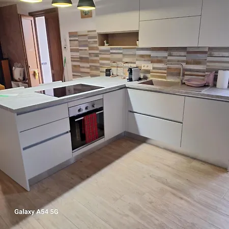 Casa Giovanna بيت للعطل